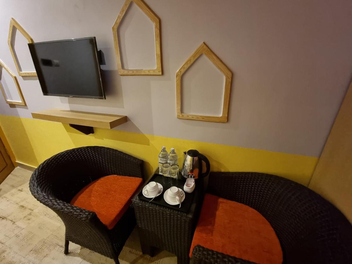 Chautari Boutique Hotel Pokhara Exterior photo