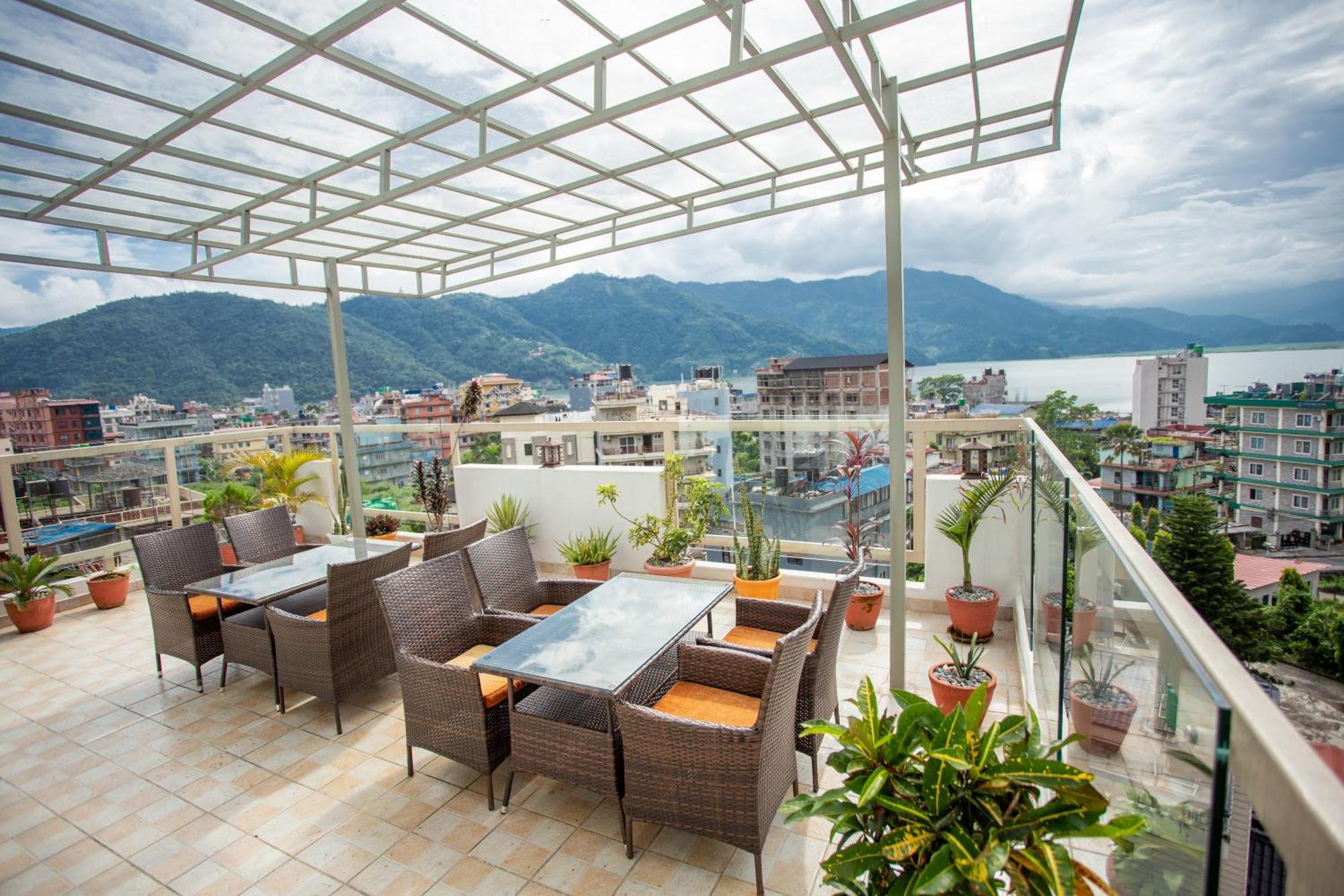 Chautari Boutique Hotel Pokhara Exterior photo
