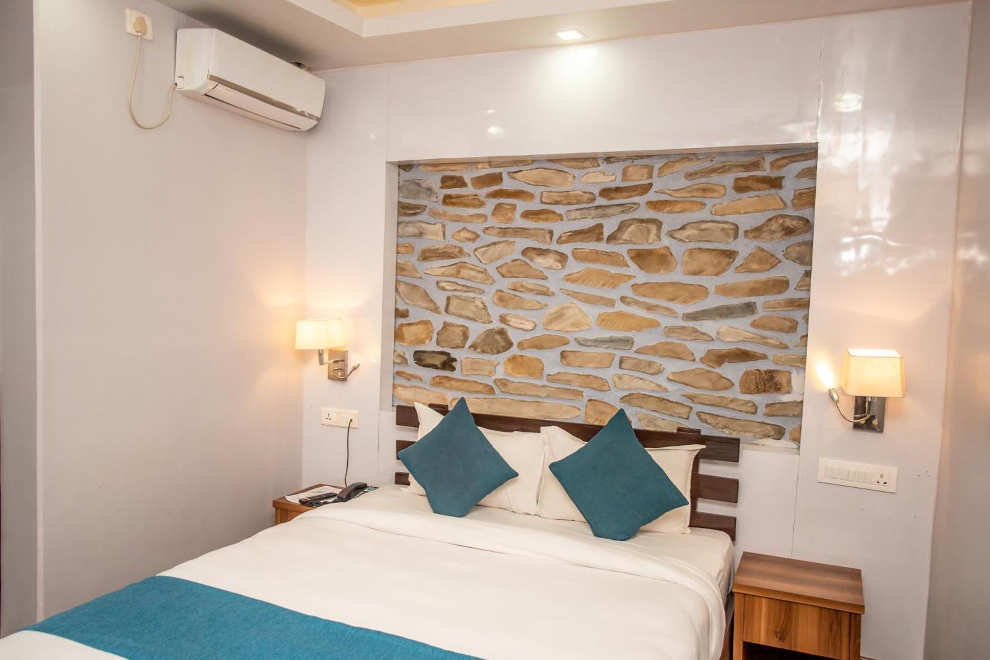 Chautari Boutique Hotel Pokhara Exterior photo