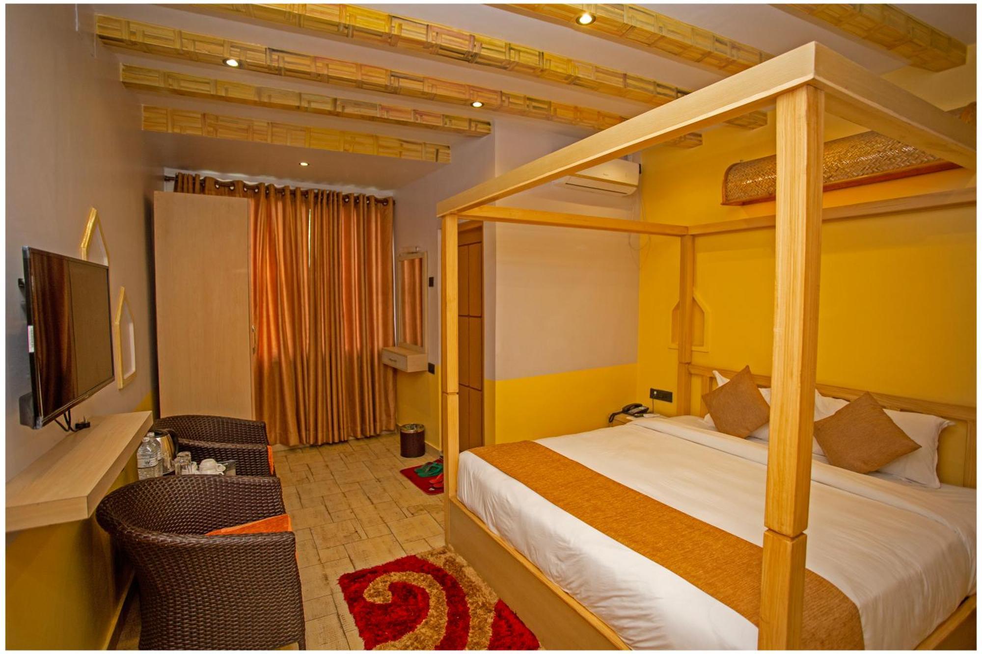Chautari Boutique Hotel Pokhara Exterior photo